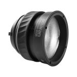 amaran Mini Fresnel Aufsatz mit Bowens-Halterung und 12 cm Glaslinse in schräger Seitenansicht