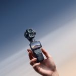 DJI Osmo Pocket 4P bei einer mobilen Vlogging-Aufnahme