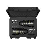 DZOFILM Arles Zoom Zweiobjektiv-Kit mit 25-75mm T2.6 und 65-180mm T2.6 im geöffneten Hartschalenkoffer inklusive Zubehör.