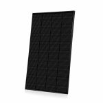 Schrägansicht des Sunshare Ray Black 200W Solarmoduls mit schlankem schwarzen Rahmen