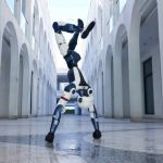 Unitree R1 EDU-U6 humanoider Roboter mit Controller zur drahtlosen Steuerung in Forschung und Lehre