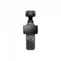 DJI Osmo Pocket 4 Gimbal-Kamera in der Frontansicht