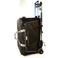 ORCA OR-48 Audio Zubehörtasche mit Trolleysystem - seitliche Aufnahme